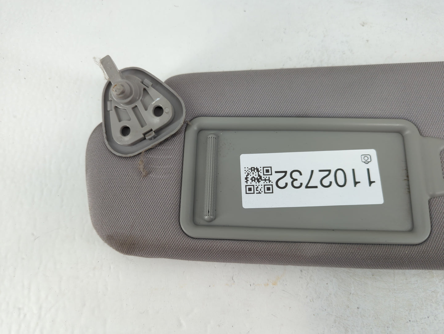 2011-2015 Hyundai Sonata Sun Visor Shade Replacement Driver Left Mirror Fits Fits 2011 2012 2013 2014 2015 OEM Used Auto Par