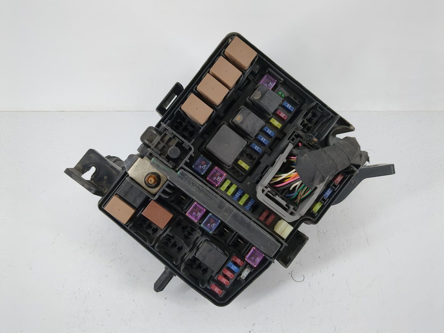 2011-2014 Hyundai Sonata Fusebox Fuse Box Panel Relay Module P/N:91950-3S711 Fits Fits 2011 2012 2013 2014 OEM Used Auto Par