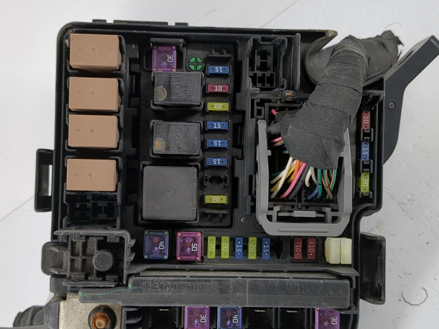 2011-2014 Hyundai Sonata Fusebox Fuse Box Panel Relay Module P/N:91950-3S711 Fits Fits 2011 2012 2013 2014 OEM Used Auto Par