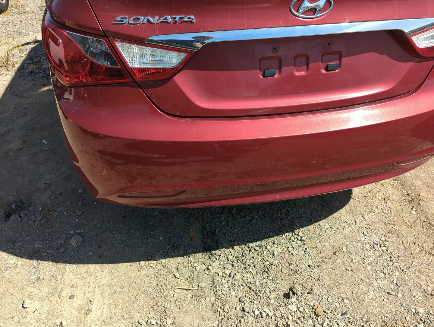 2011-2013 Hyundai Sonata Rear Bumper Assembly Oem - Oemusedautoparts1.com