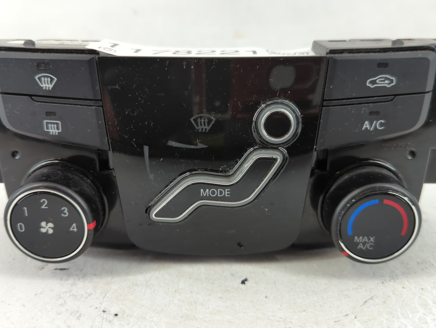 2011 Hyundai Sonata Climate Control Module Temperature AC/Heater Replacement P/N:97250-3Q000 Fits OEM Used Auto Parts - Oemu