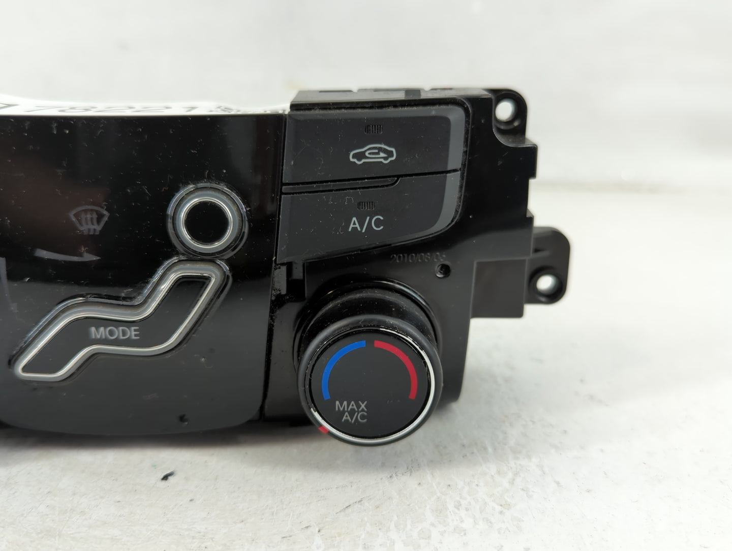 2011 Hyundai Sonata Climate Control Module Temperature AC/Heater Replacement P/N:97250-3Q000 Fits OEM Used Auto Parts - Oemu