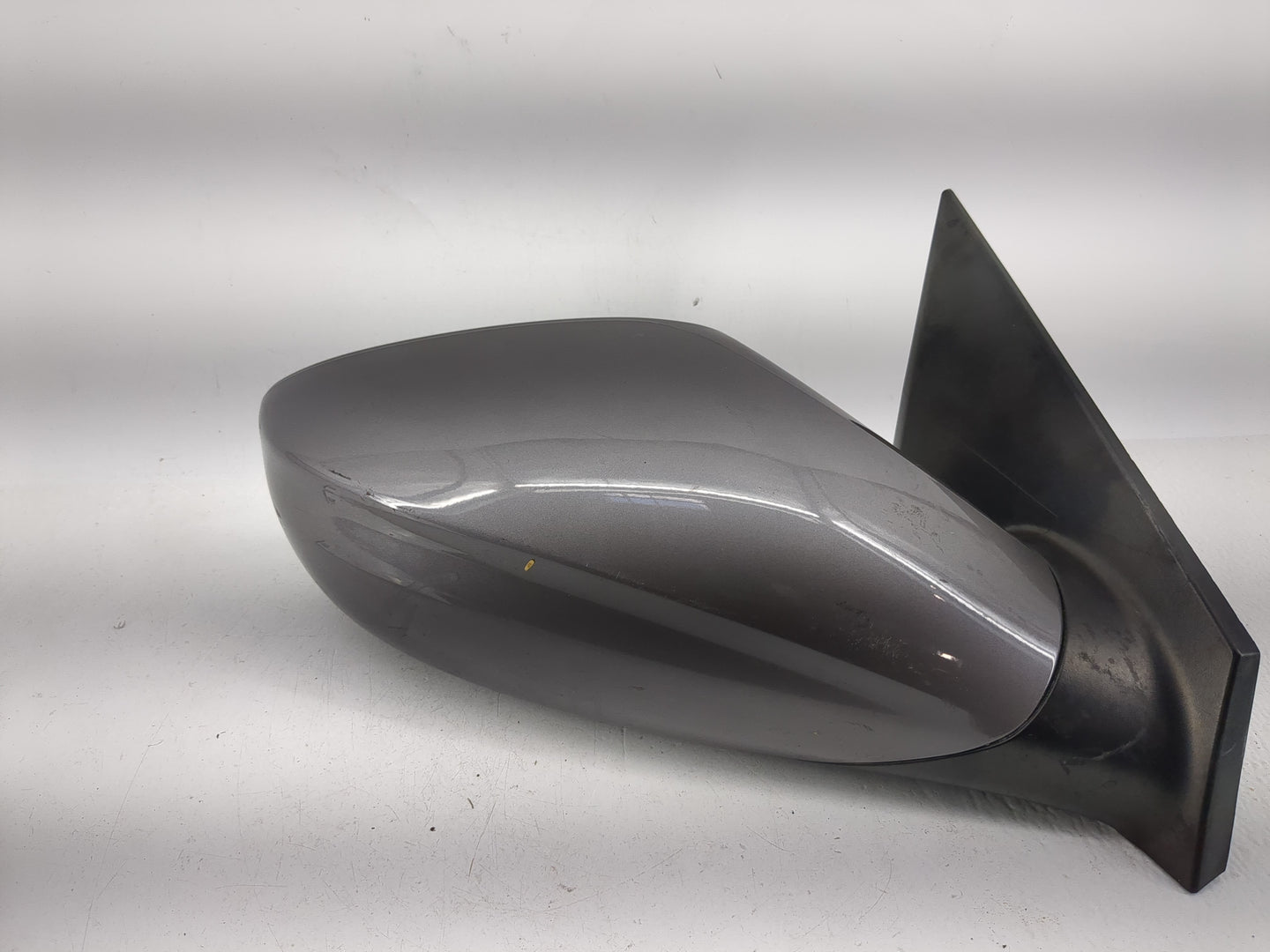 2011-2014 Hyundai Sonata Passenger Side View Mirror - Right Door Mirror OEM Used - Oemusedautoparts1.com