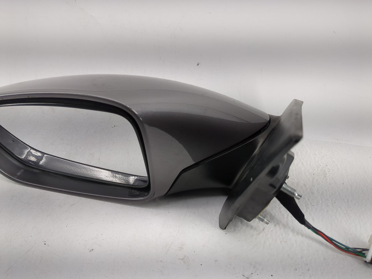 2011-2014 Hyundai Sonata Driver Side View Mirror - Left Door Mirror OEM Used - Oemusedautoparts1.com