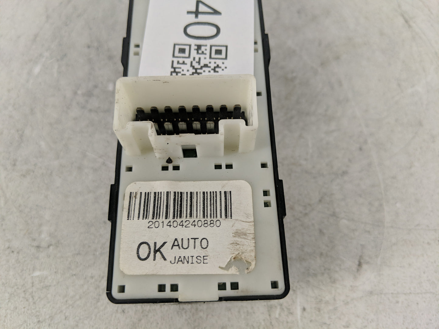 2011-2015 Hyundai Sonata Master Power Window Switch Replacement Driver Side Left P/N:93572-3S050 Fits OEM Used Auto Parts - 