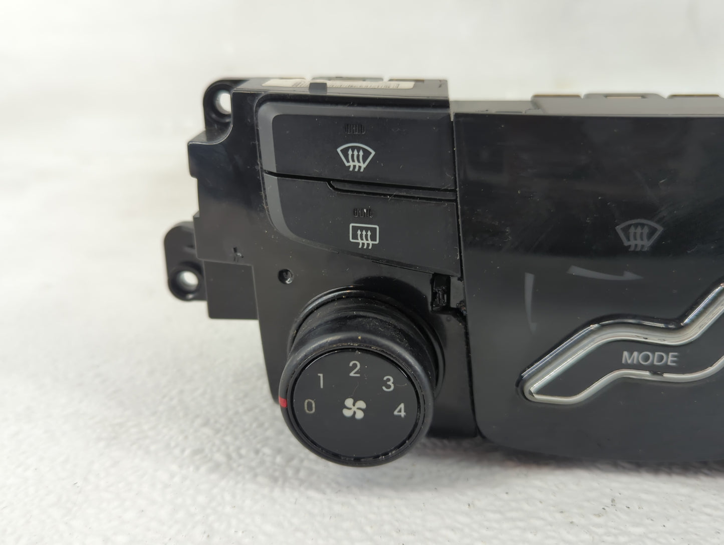 2011 Hyundai Sonata Climate Control Module Temperature AC/Heater Replacement P/N:97250-3QMA0 Fits OEM Used Auto Parts - Oemu