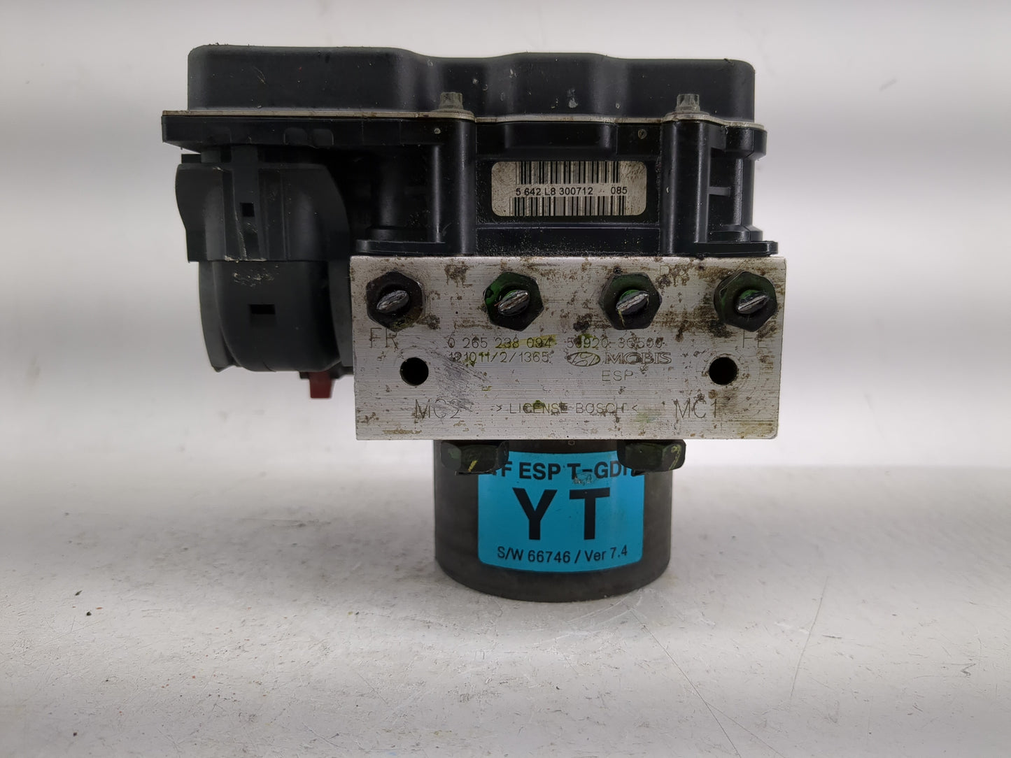 2011-2013 Hyundai Sonata ABS Pump Control Module Replacement P/N:0 265 951 747 Fits Fits 2011 2012 2013 OEM Used Auto Parts 