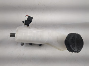 2011-2014 Hyundai Sonata Brake Master Cylinder