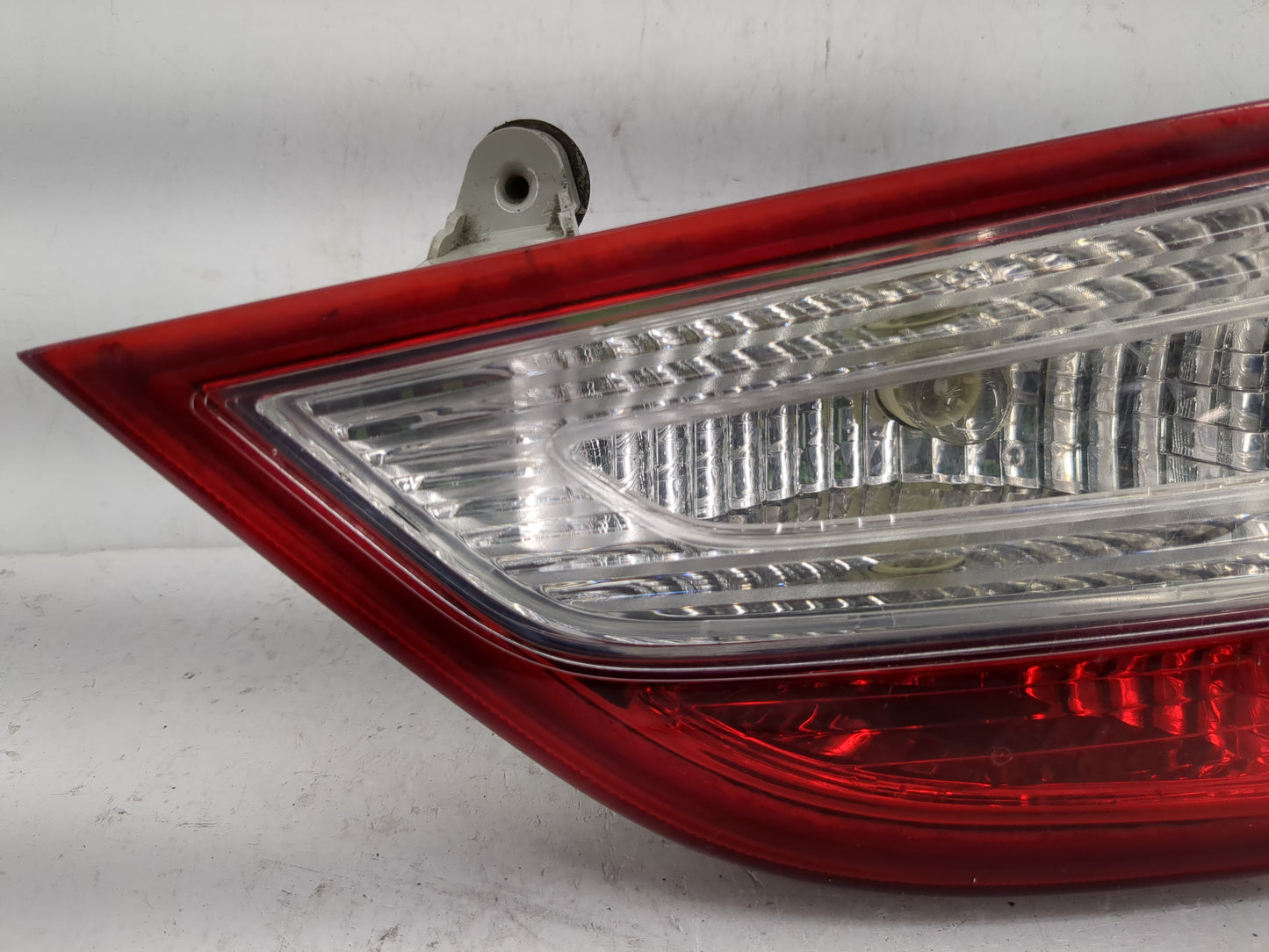 2011-2014 Hyundai Sonata Tail Light Assembly Passenger Right OEM P/N:92404-3Q Fits Fits 2011 2012 2013 2014 OEM Used Auto Pa