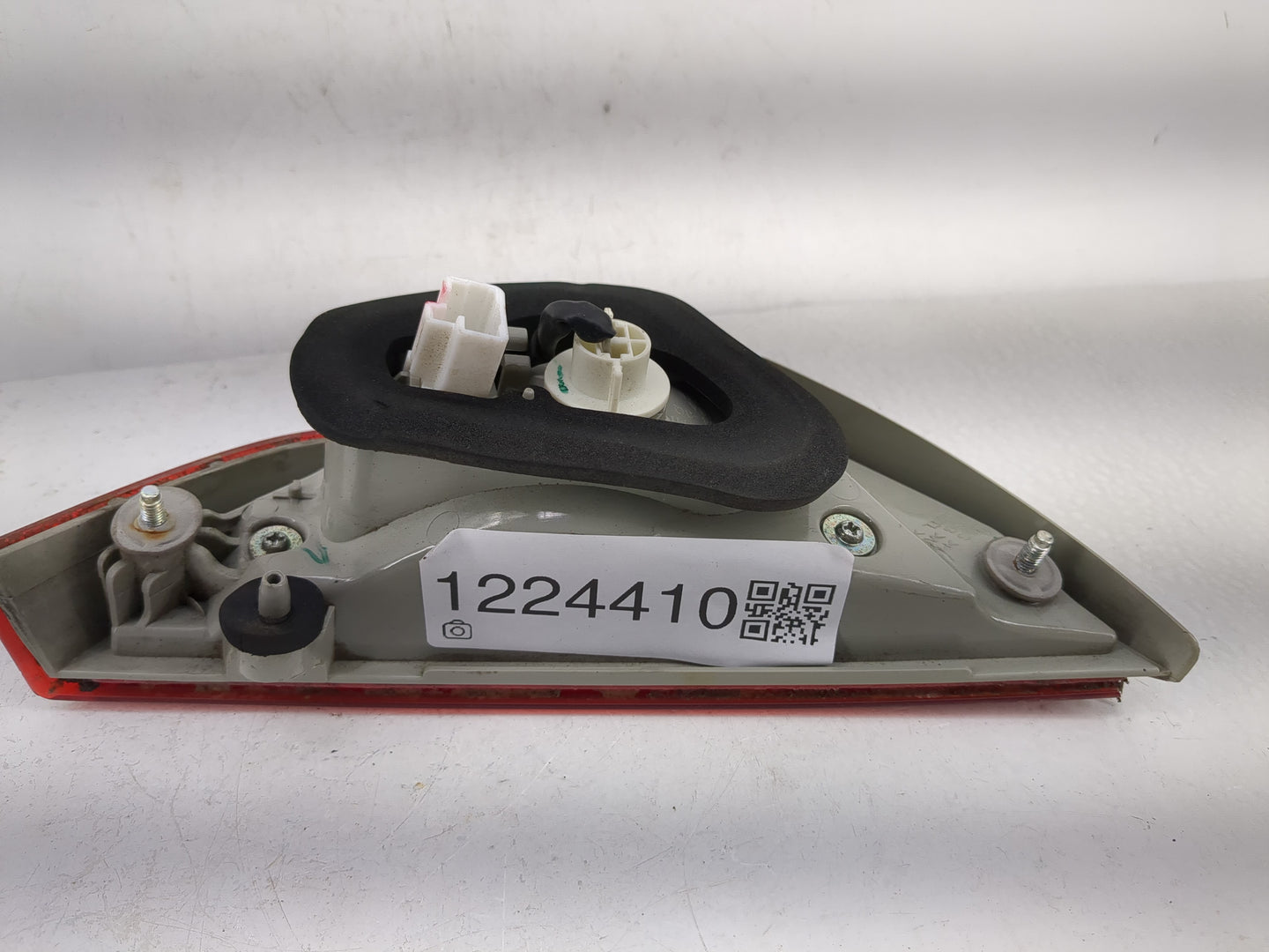 2011-2014 Hyundai Sonata Tail Light Assembly Passenger Right OEM P/N:92404-3Q Fits Fits 2011 2012 2013 2014 OEM Used Auto Pa