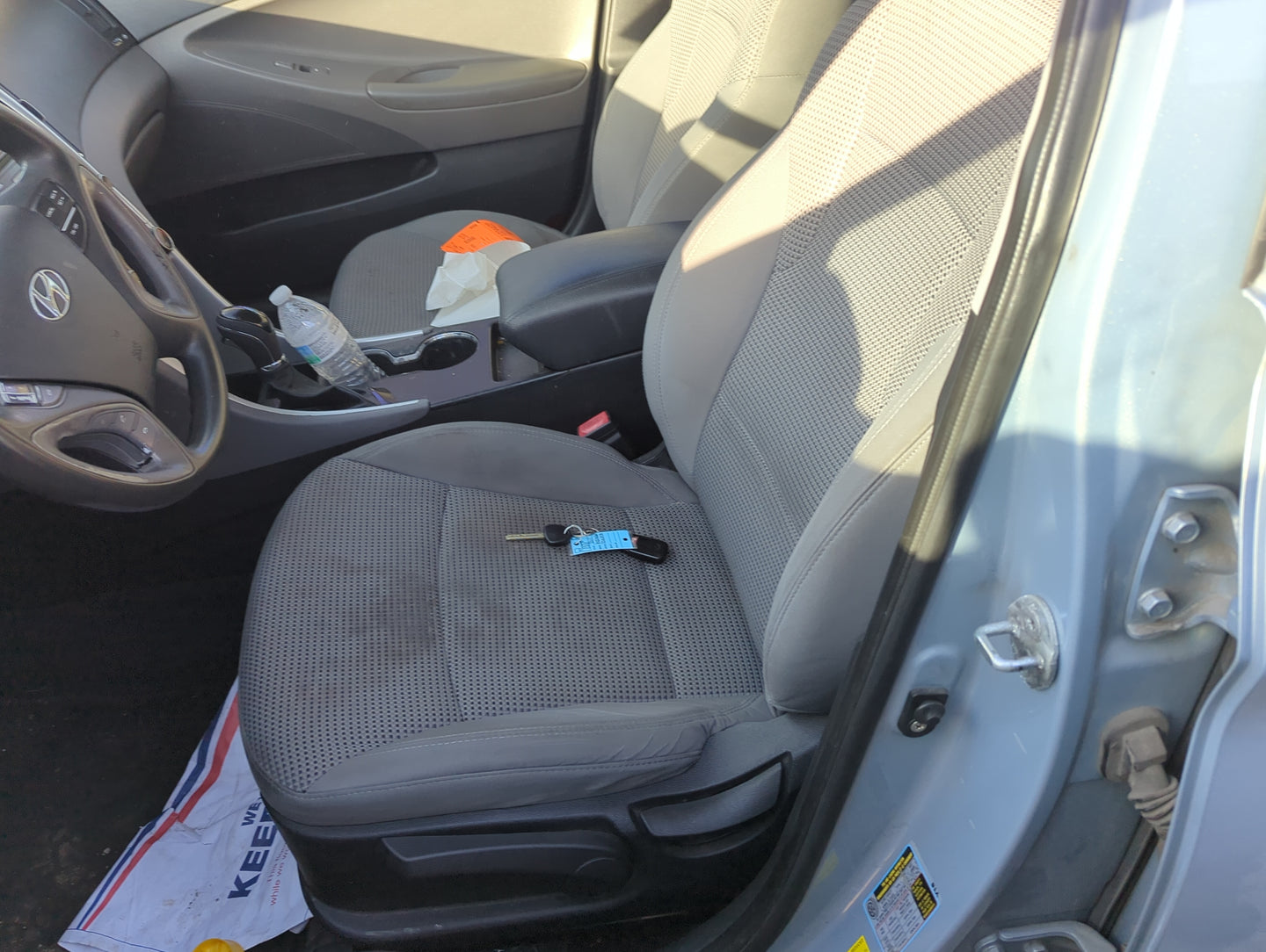 2011 Hyundai Sonata Driver Front Seat Oem - Oemusedautoparts1.com