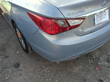 2011-2013 Hyundai Sonata Rear Bumper Assembly Oem 1225127 - Oemusedautoparts1.com