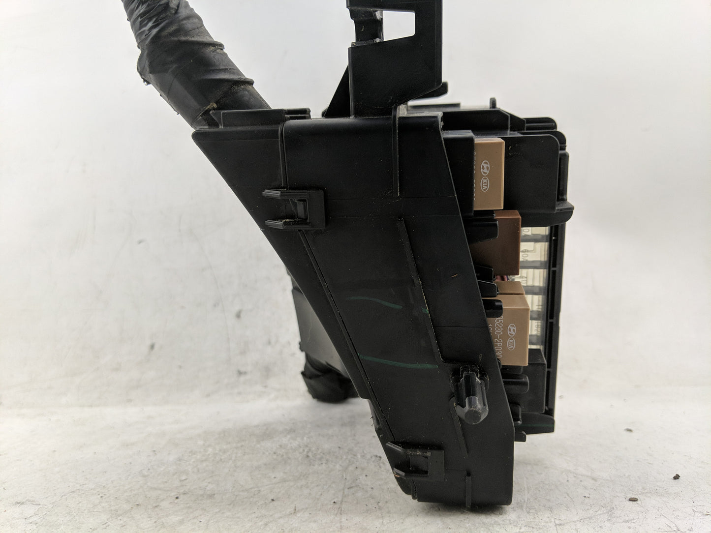 2011-2014 Hyundai Sonata Fusebox Fuse Box Panel Relay Module P/N:VS912003Q071MG Fits Fits 2011 2012 2013 2014 OEM Used Auto 