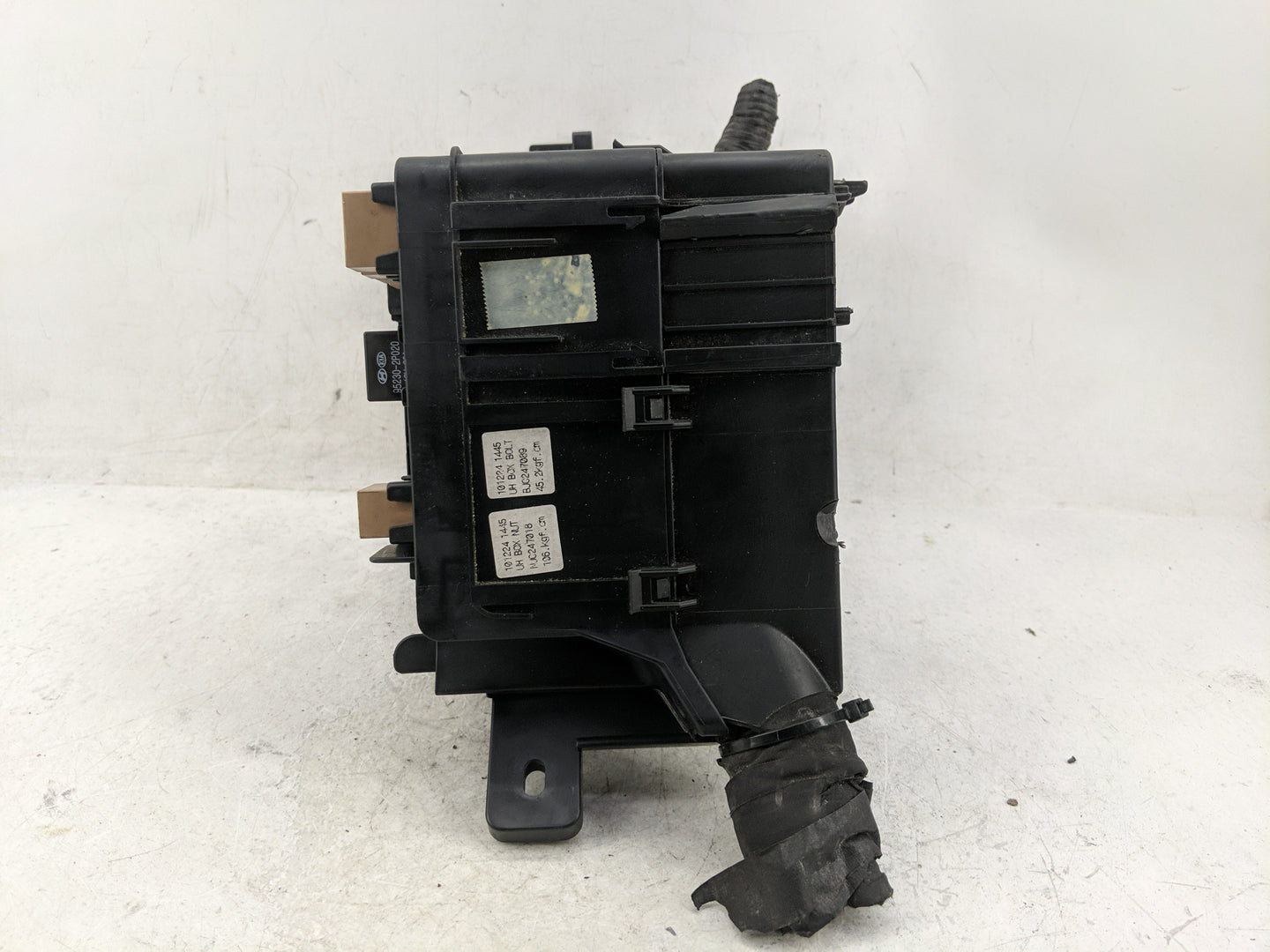 2011-2014 Hyundai Sonata Fusebox Fuse Box Panel Relay Module P/N:VS912003Q071MG Fits Fits 2011 2012 2013 2014 OEM Used Auto 