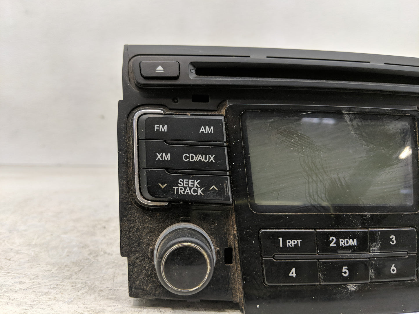 2011 Hyundai Sonata Radio AM FM Cd Player Receiver Replacement P/N:96180-3Q000 Fits OEM Used Auto Parts - Oemusedautoparts1.
