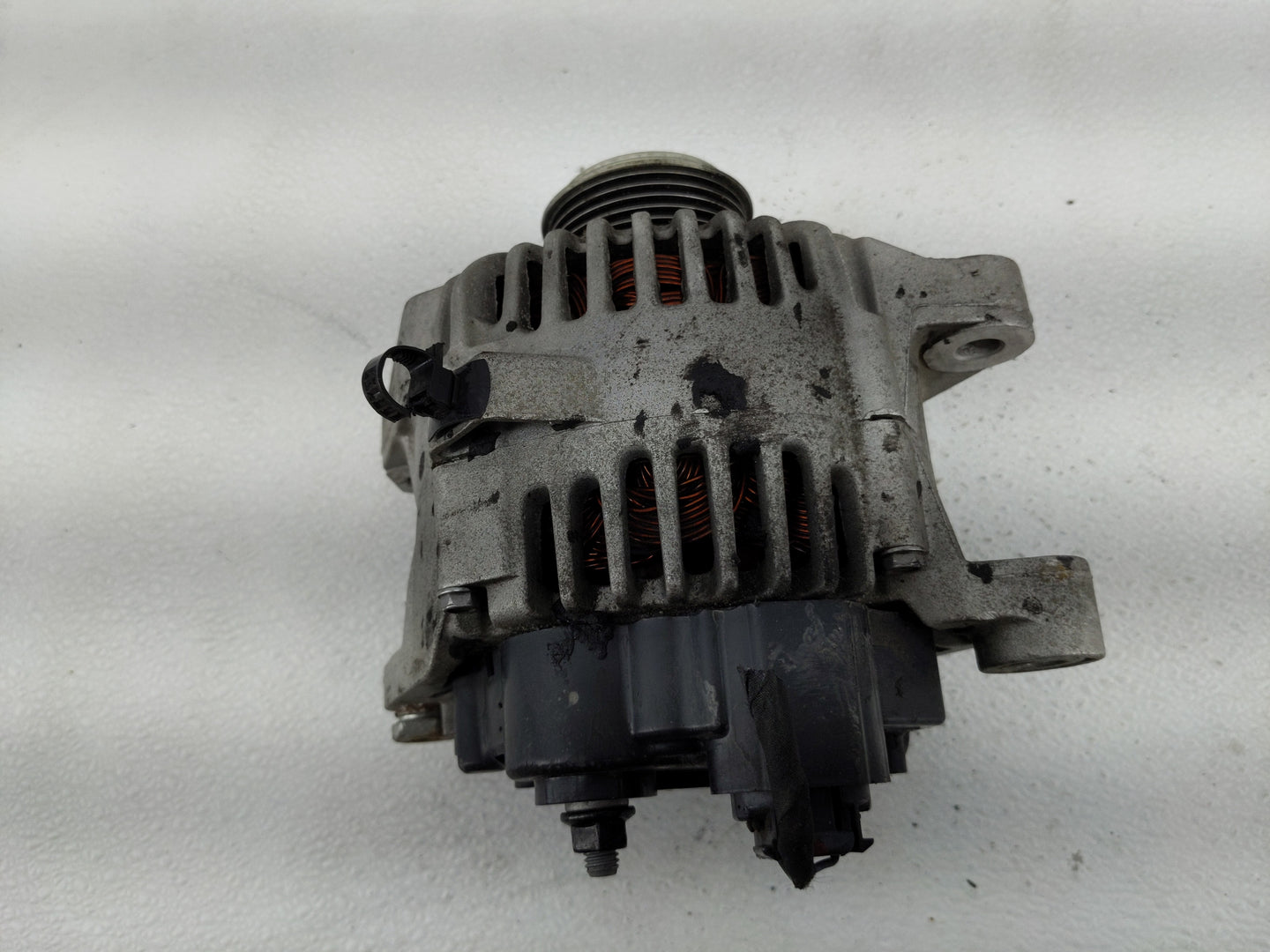 2011-2013 Hyundai Sonata Alternator Replacement Generator Charging Assembly Engine OEM P/N:2606184 B 37300-2G150 Fits OEM Us