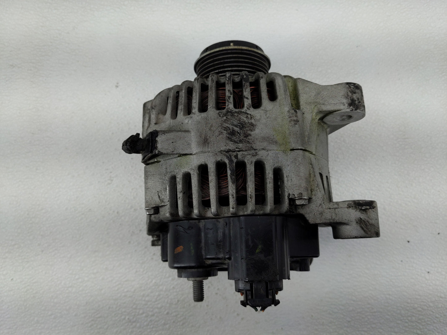 2011-2013 Hyundai Sonata Alternator Replacement Generator Charging Assembly Engine OEM P/N:2606184 B 37300-2G150 Fits OEM Us