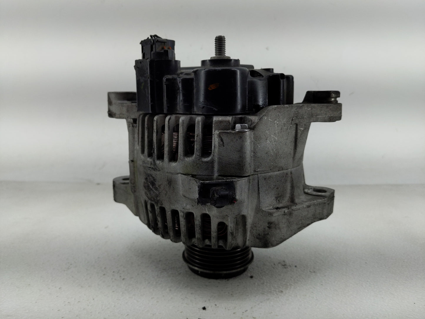 2011-2013 Hyundai Sonata Alternator Replacement Generator Charging Assembly Engine OEM P/N:2606184 B 37300-2G150 Fits OEM Us