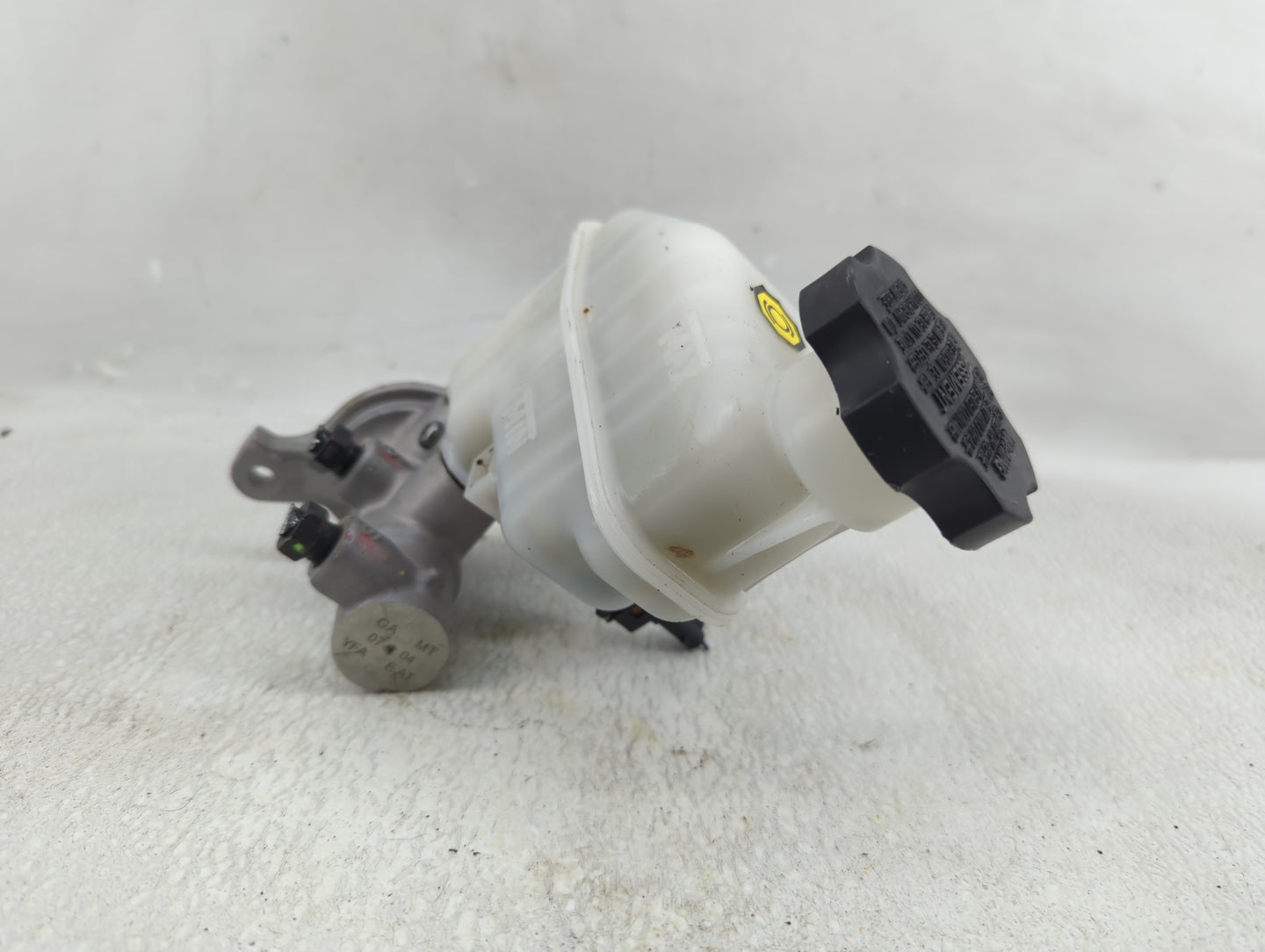 2011-2014 Hyundai Sonata Brake Master Cylinder - Oemusedautoparts1.com