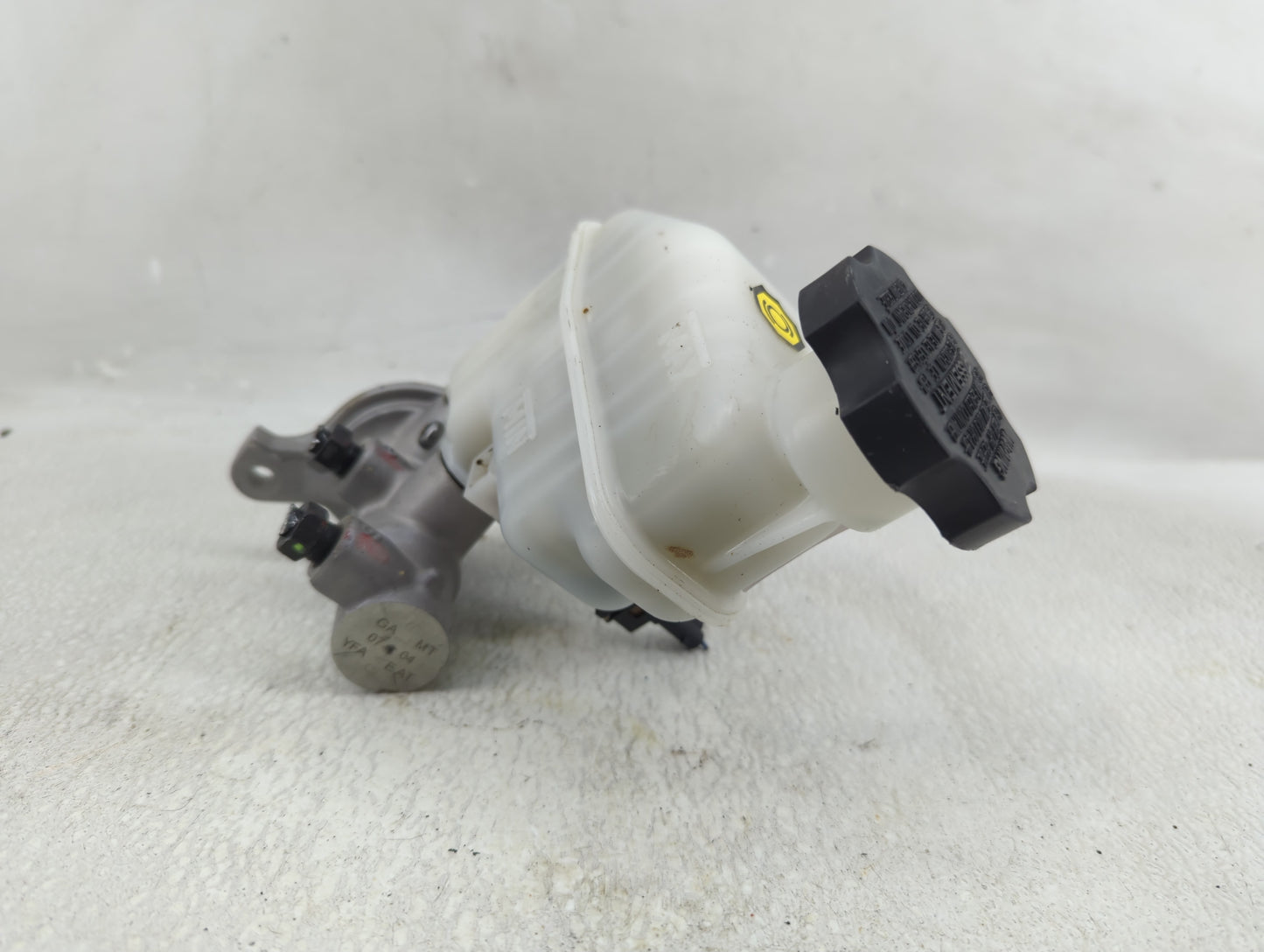 2011-2014 Hyundai Sonata Brake Master Cylinder - Oemusedautoparts1.com