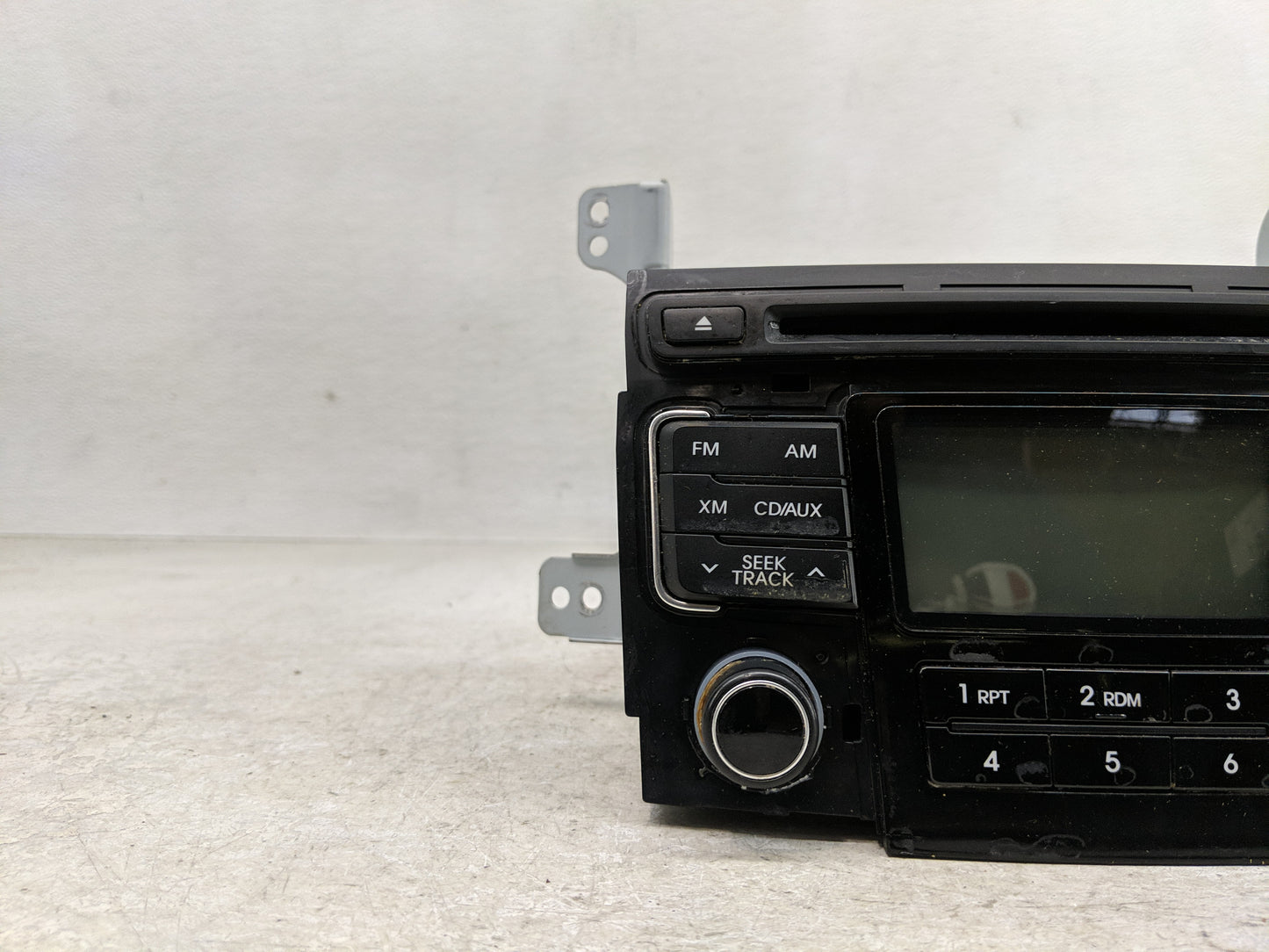 2011 Hyundai Sonata Radio AM FM Cd Player Receiver Replacement P/N:96180-3Q000 Fits OEM Used Auto Parts - Oemusedautoparts1.