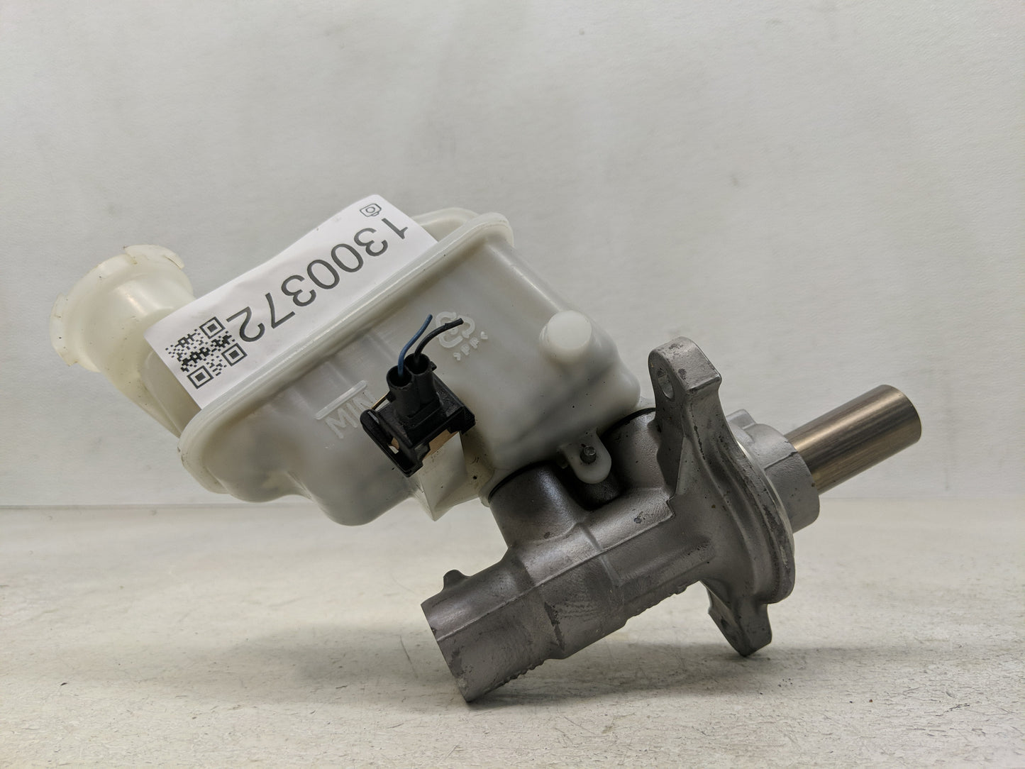 2011-2011 Hyundai Sonata Brake Master Cylinder - Oemusedautoparts1.com