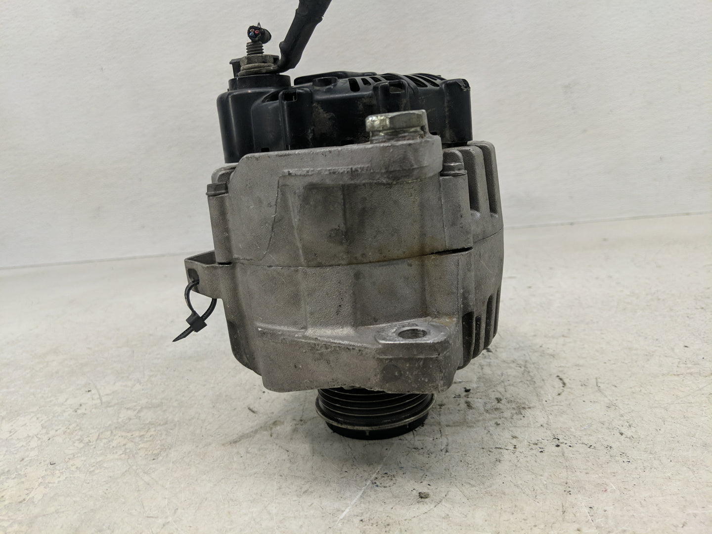 2011-2015 Hyundai Sonata Alternator Replacement Generator Charging Assembly Engine OEM P/N:TG11C087 2606186B Fits OEM Used A