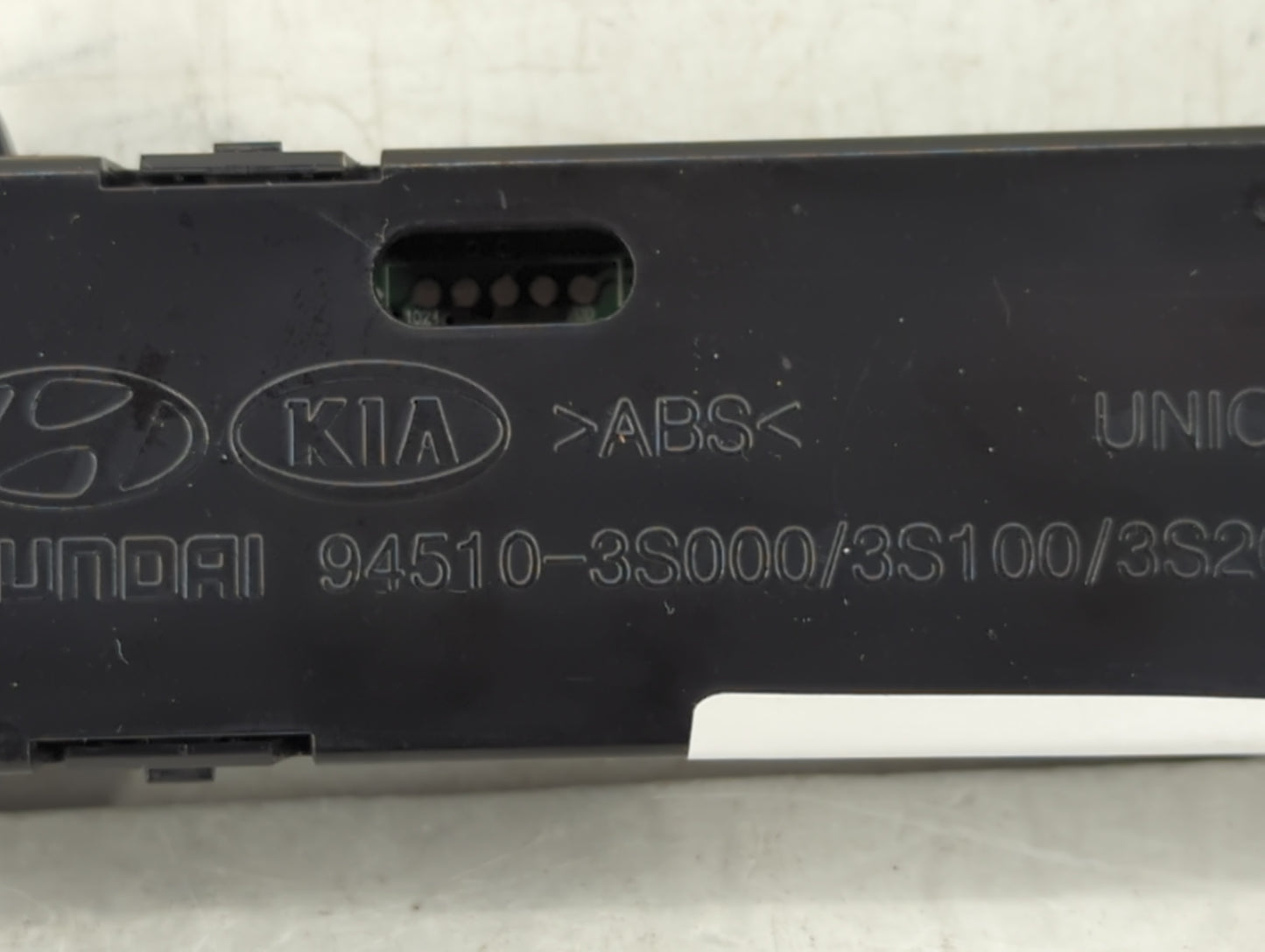 2011 Hyundai Sonata Digitial Dash Clock P/N:94510-3Q000 Fits OEM Used Auto Parts - Oemusedautoparts1.com