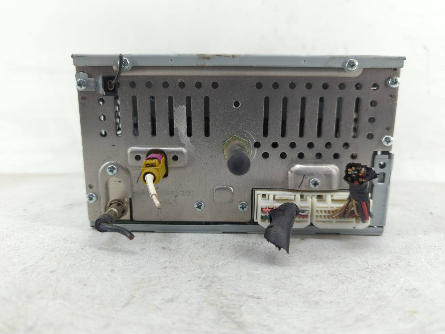 2011 Hyundai Sonata Radio AM FM Cd Player Receiver Replacement P/N:96180-3Q000 Fits OEM Used Auto Parts - Oemusedautoparts1.