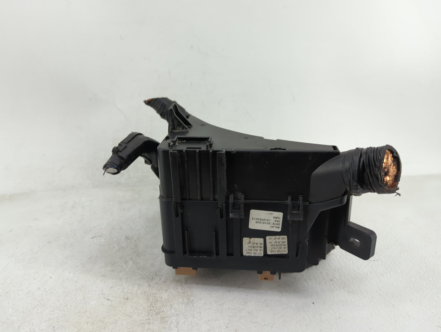 2011-2014 Hyundai Sonata Fusebox Fuse Box Panel Relay Module P/N:210157249 Fits Fits 2011 2012 2013 2014 OEM Used Auto Parts