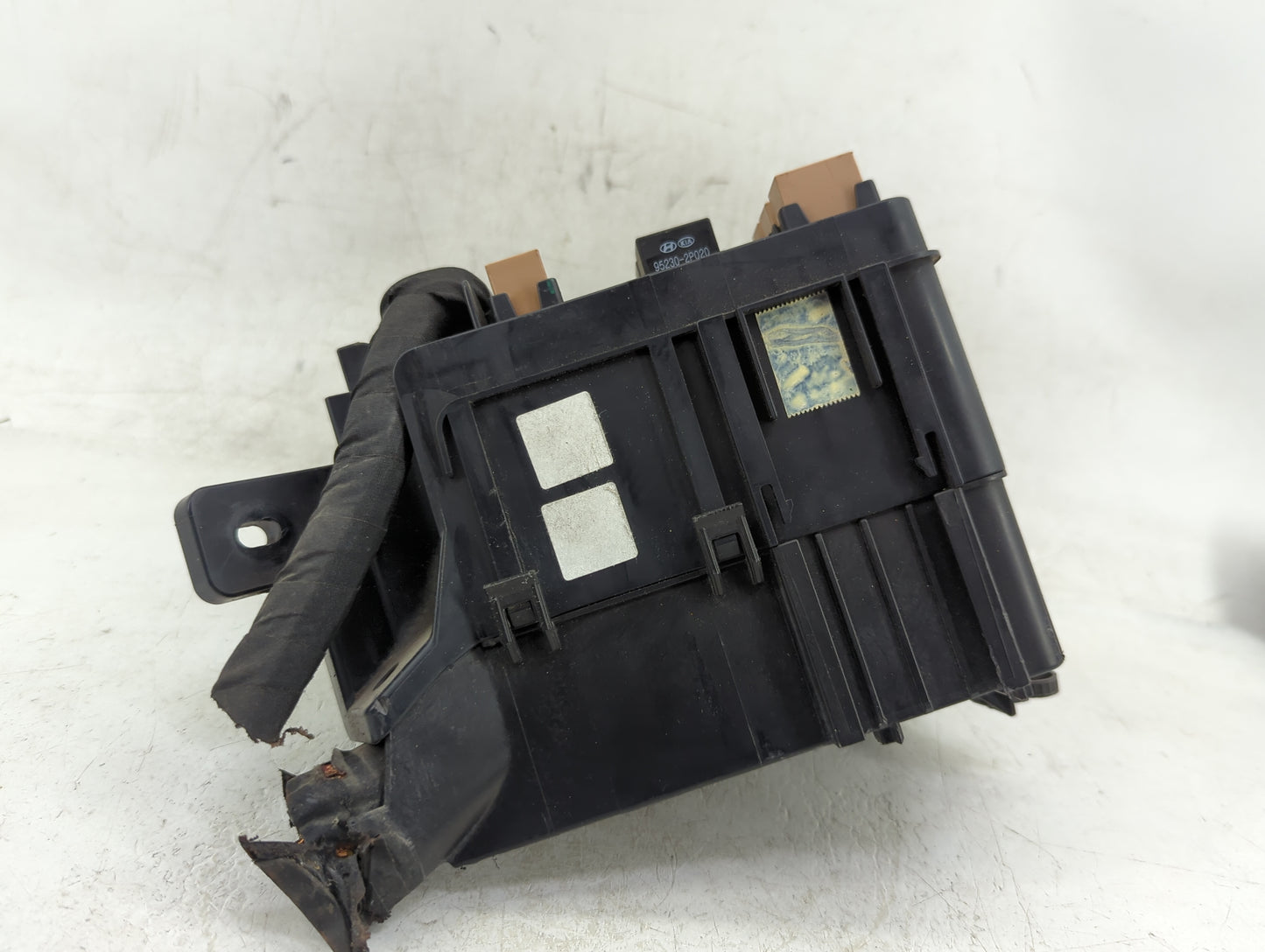 2011-2014 Hyundai Sonata Fusebox Fuse Box Panel Relay Module Fits Fits 2011 2012 2013 2014 OEM Used Auto Parts - Oemusedauto