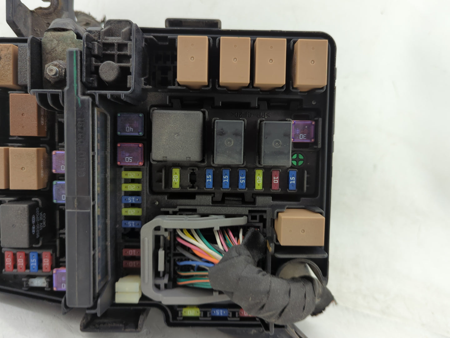 2011-2014 Hyundai Sonata Fusebox Fuse Box Panel Relay Module P/N:91950-3S711 Fits Fits 2011 2012 2013 2014 OEM Used Auto Par
