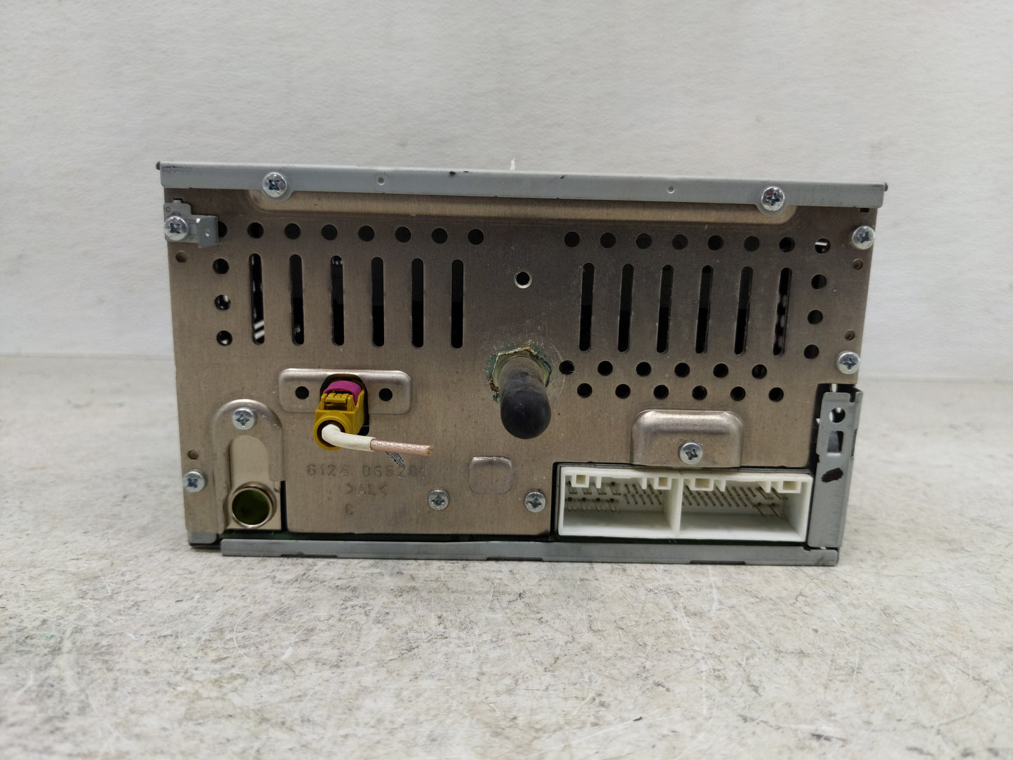 2011 Hyundai Sonata Radio AM FM Cd Player Receiver Replacement P/N:96180-3Q000 Fits OEM Used Auto Parts - Oemusedautoparts1.