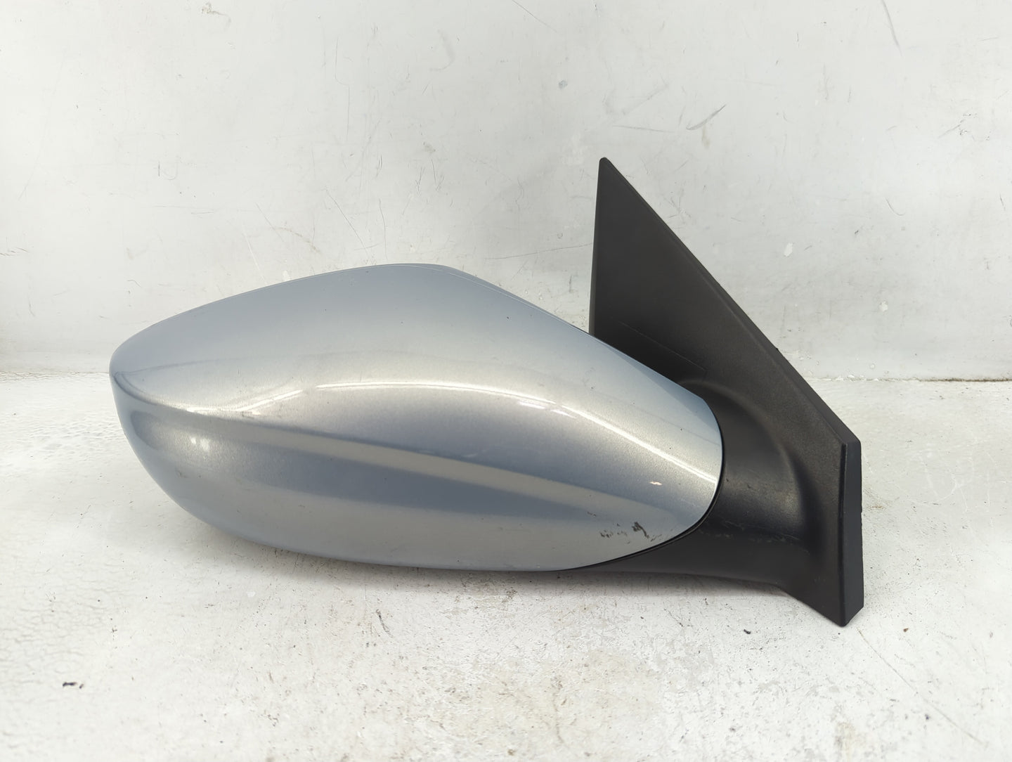 2011-2014 Hyundai Sonata Passenger Side View Mirror - Right Door Mirror OEM Used - Oemusedautoparts1.com