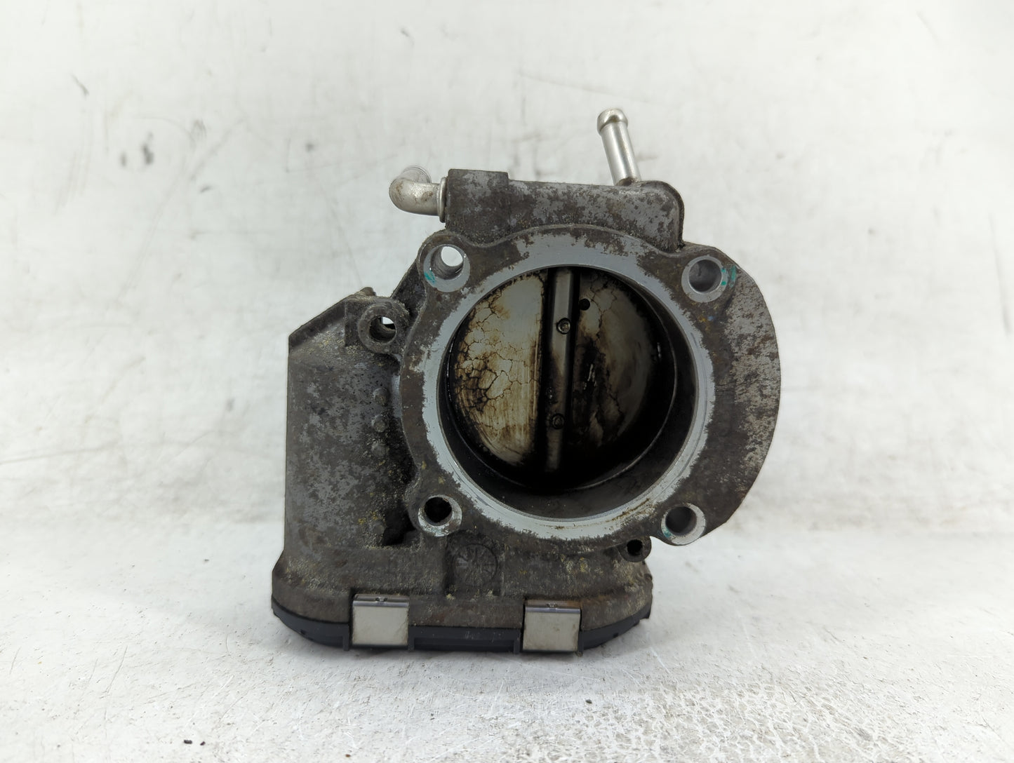 2011-2014 Hyundai Sonata Throttle Body P/N:90 4501 0001 35100-2G700 Fits Fits 2011 2012 2013 2014 2015 2016 OEM Used Auto Pa