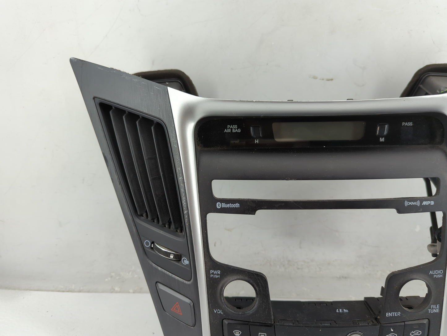 2011 Hyundai Sonata Climate Control Module Temperature AC/Heater Replacement P/N:97250-3Q201 Fits OEM Used Auto Parts - Oemu