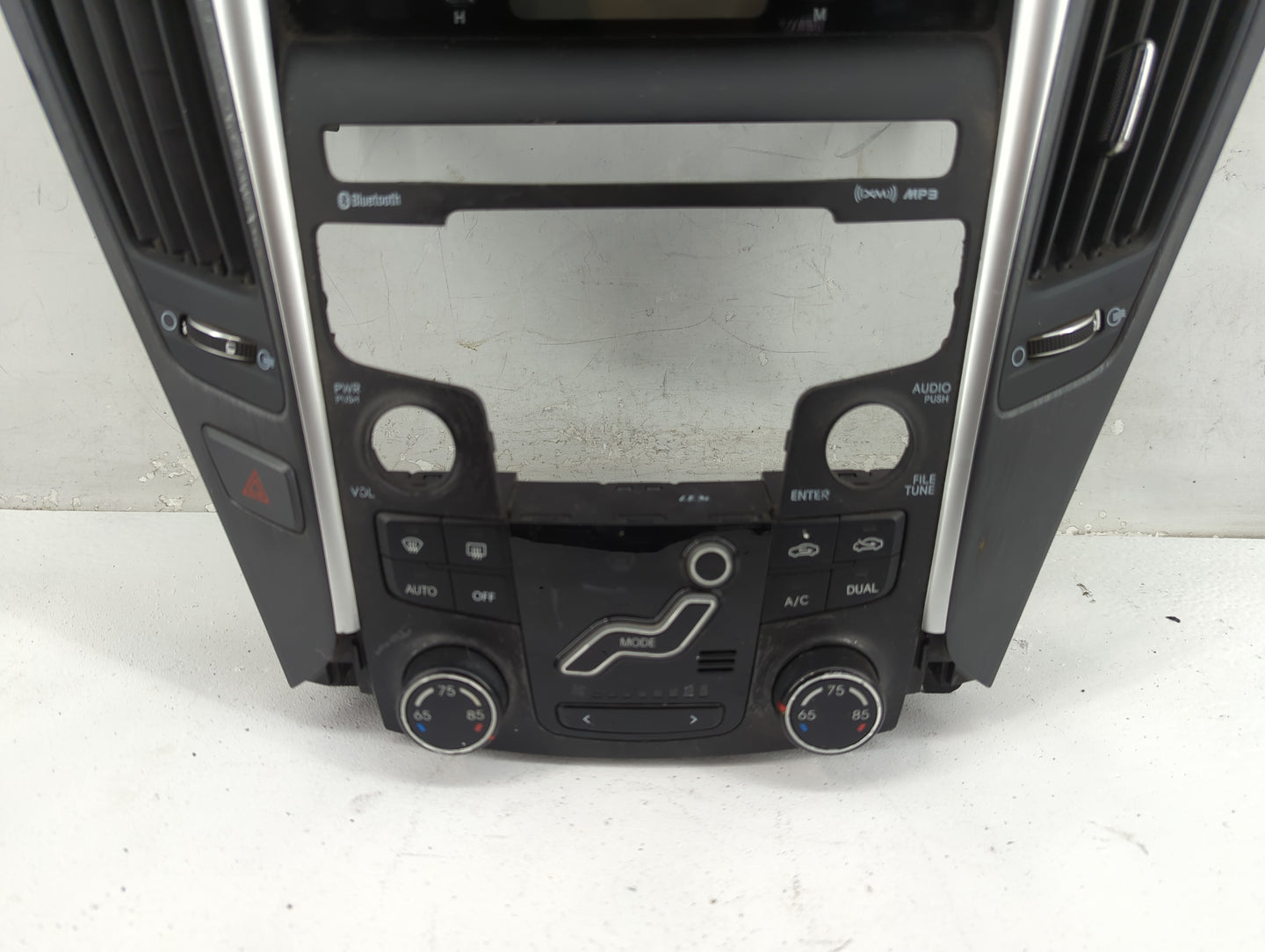 2011 Hyundai Sonata Climate Control Module Temperature AC/Heater Replacement P/N:97250-3Q201 Fits OEM Used Auto Parts - Oemu
