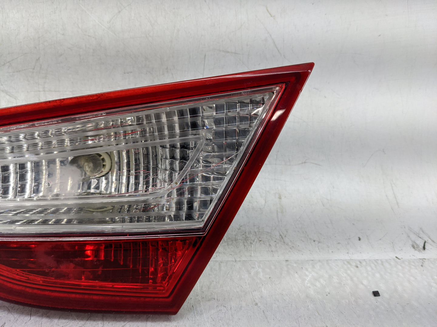 2011-2014 Hyundai Sonata Tail Light Assembly Passenger Right OEM Fits Fits 2011 2012 2013 2014 OEM Used Auto Parts - Oemused