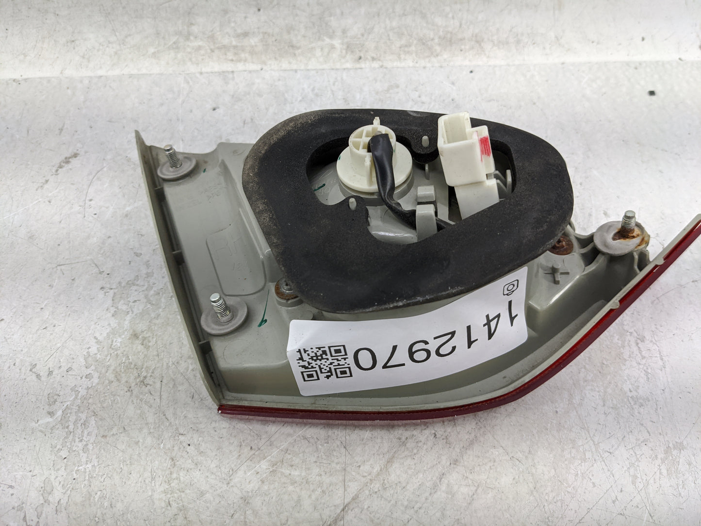 2011-2014 Hyundai Sonata Tail Light Assembly Passenger Right OEM Fits Fits 2011 2012 2013 2014 OEM Used Auto Parts - Oemused