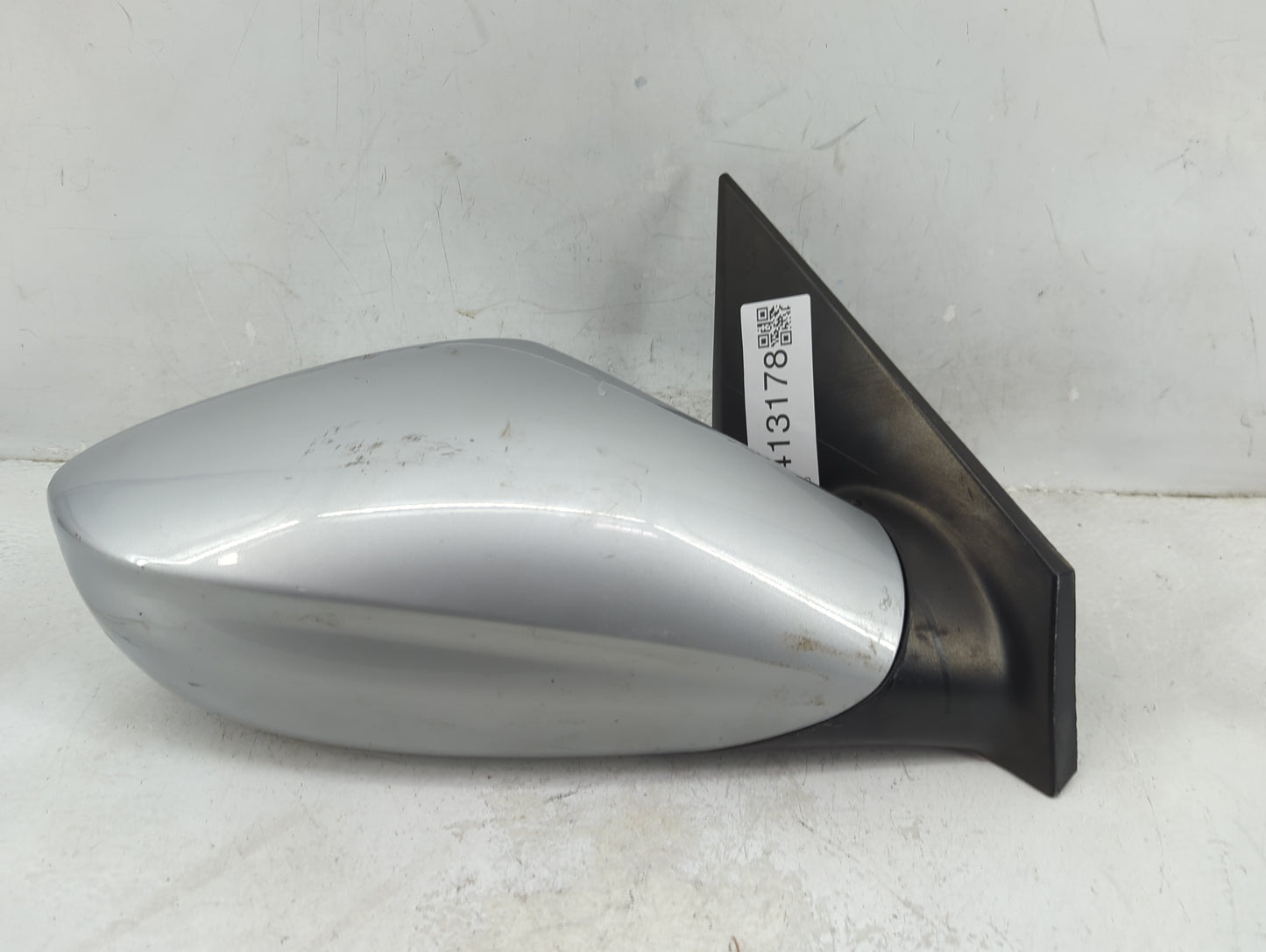 2011-2014 Hyundai Sonata Passenger Side View Mirror - Right Door Mirror OEM Used - Oemusedautoparts1.com