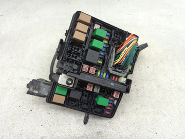 2011-2014 Hyundai Sonata Fusebox Fuse Box Panel Relay Module P/N:91950-3S712 91950-3S710 Fits Fits 2011 2012 2013 2014 OEM Used Auto Parts