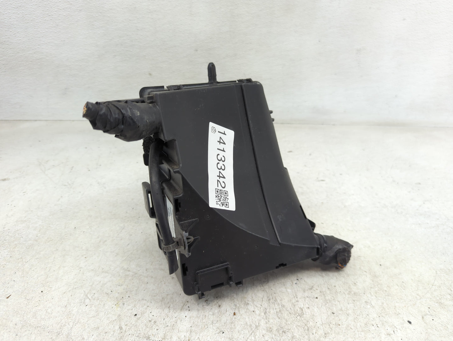 2011-2014 Hyundai Sonata Fusebox Fuse Box Panel Relay Module P/N:91950-3S712 91950-3S710 Fits Fits 2011 2012 2013 2014 OEM U