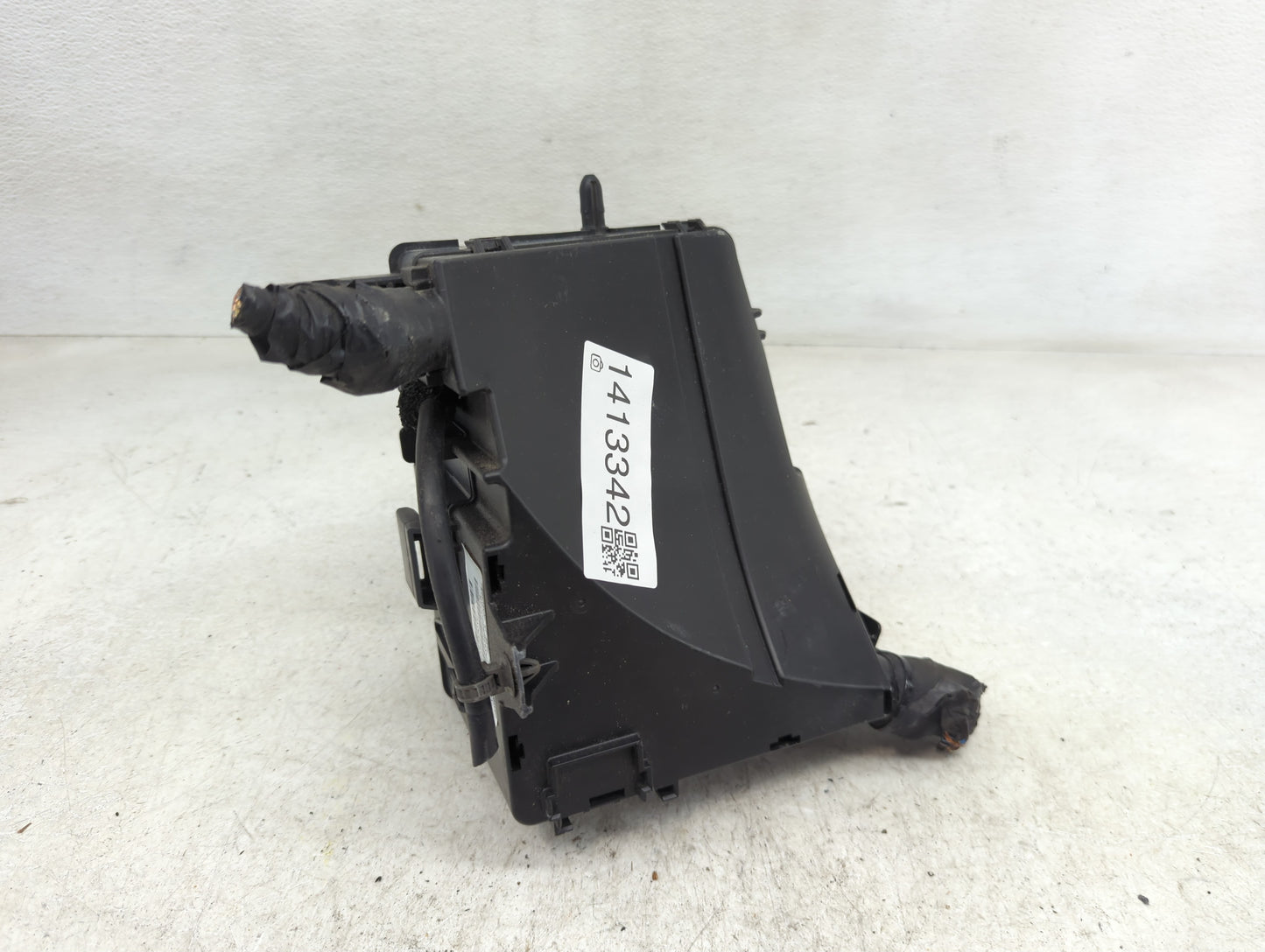 2011-2014 Hyundai Sonata Fusebox Fuse Box Panel Relay Module P/N:91950-3S712 91950-3S710 Fits Fits 2011 2012 2013 2014 OEM U