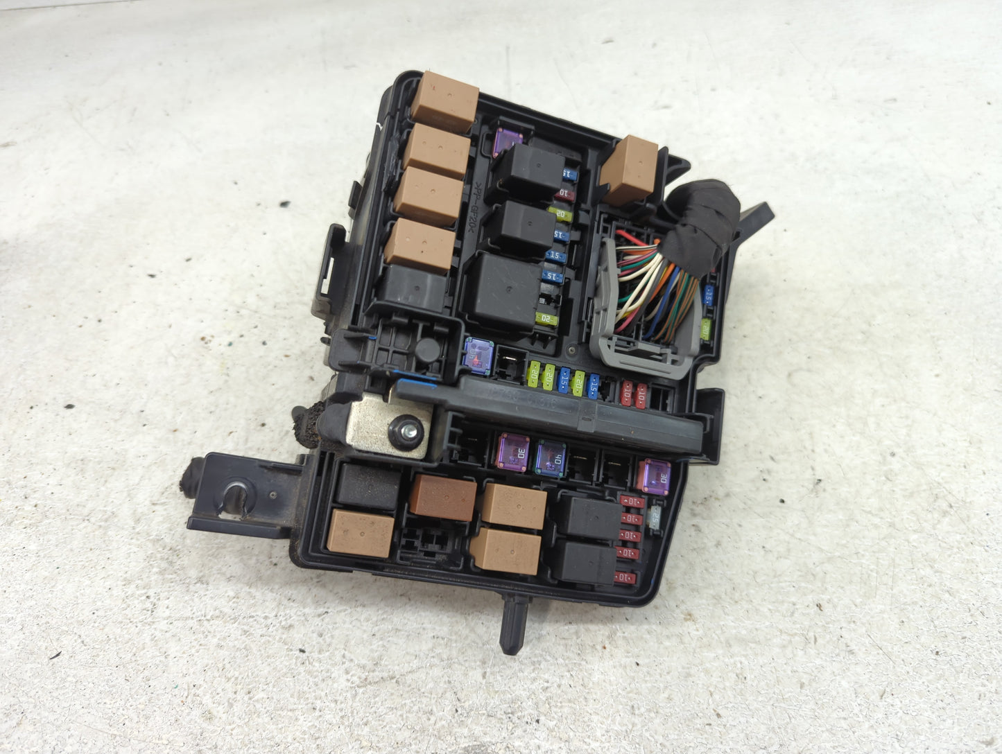 2011-2014 Hyundai Sonata Fusebox Fuse Box Panel Relay Module P/N:91950-3S710 91950-3S712 Fits Fits 2011 2012 2013 2014 OEM U