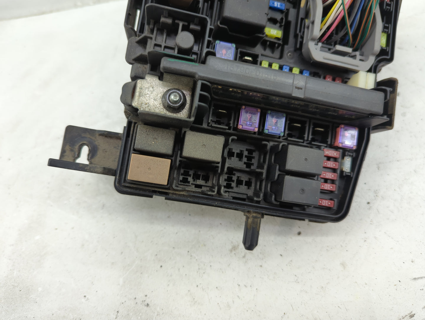 2011-2014 Hyundai Sonata Fusebox Fuse Box Panel Relay Module P/N:91950-3S710 Fits Fits 2011 2012 2013 2014 OEM Used Auto Par