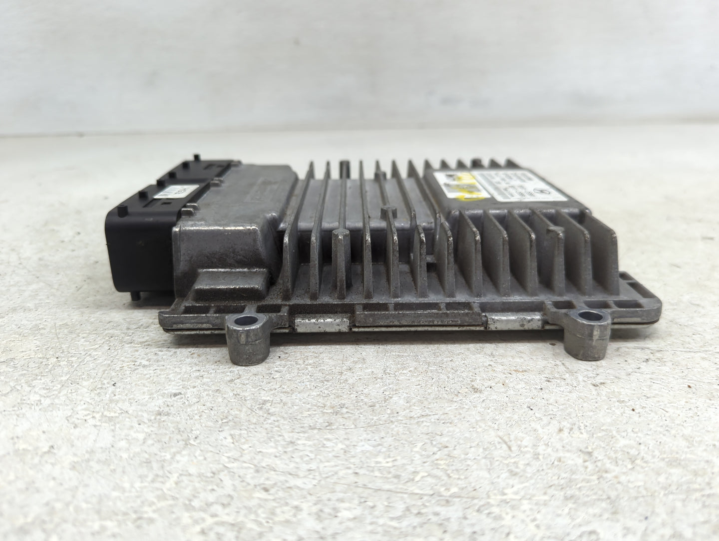 2011 Hyundai Sonata PCM Engine Control Computer ECU ECM PCU OEM P/N:39101-2G661 39111-2G661, 5WY4E26A, YFABC4DM6B, SIM2K-240