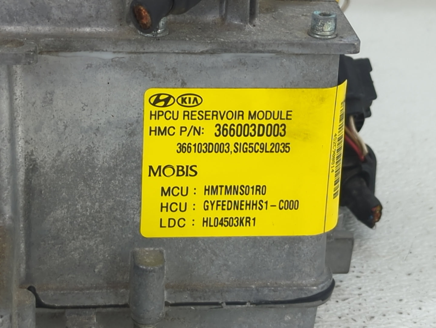2011 Sonata Ac Dc Power Control Module Accessory Computer Power Inverter - Oemusedautoparts1.com