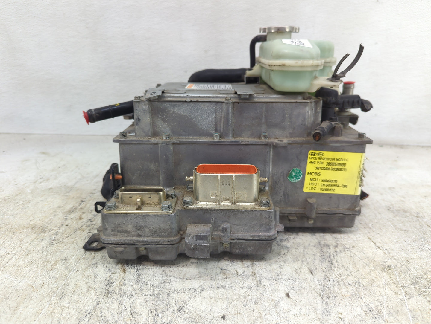 2011 Sonata Ac Dc Power Control Module Accessory Computer Power Inverter - Oemusedautoparts1.com
