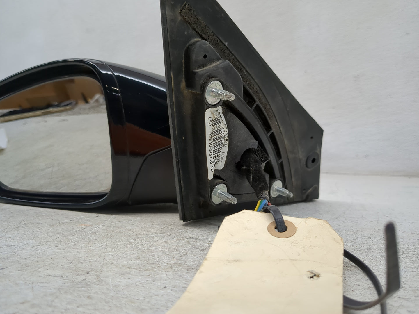 2011-2014 Hyundai Sonata Driver Side View Mirror - Left Door Mirror OEM Used - Oemusedautoparts1.com