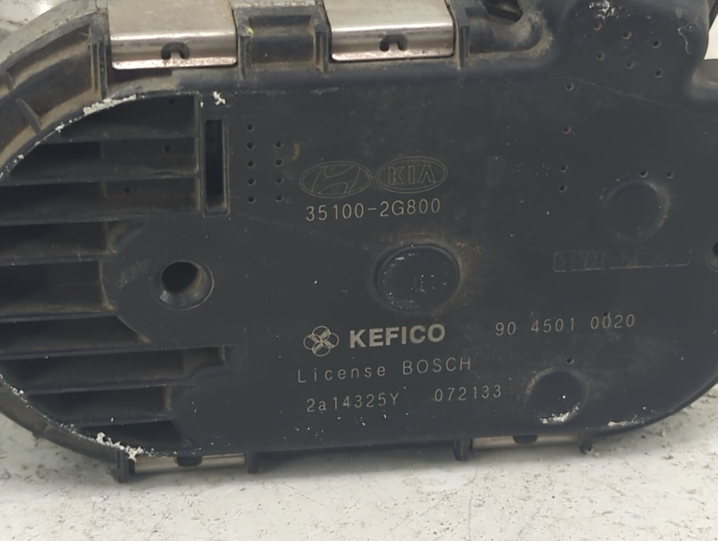 2011-2015 Hyundai Sonata Throttle Body P/N:35100-2G800 9045010020, 2a14325Y Fits Fits 2011 2012 2013 2014 2015 2016 OEM Used